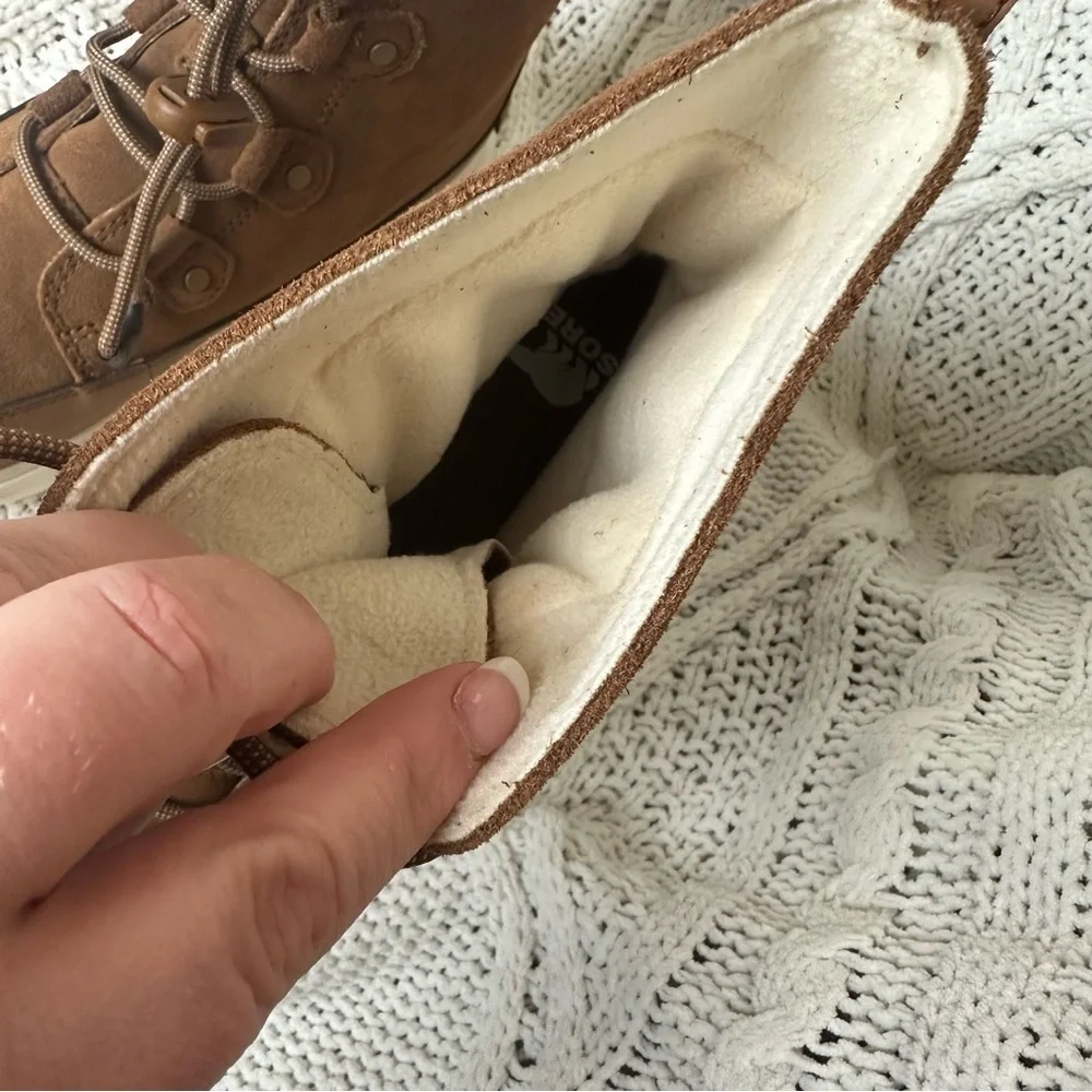 SOREL Explorer Joan II Size 7 Boot